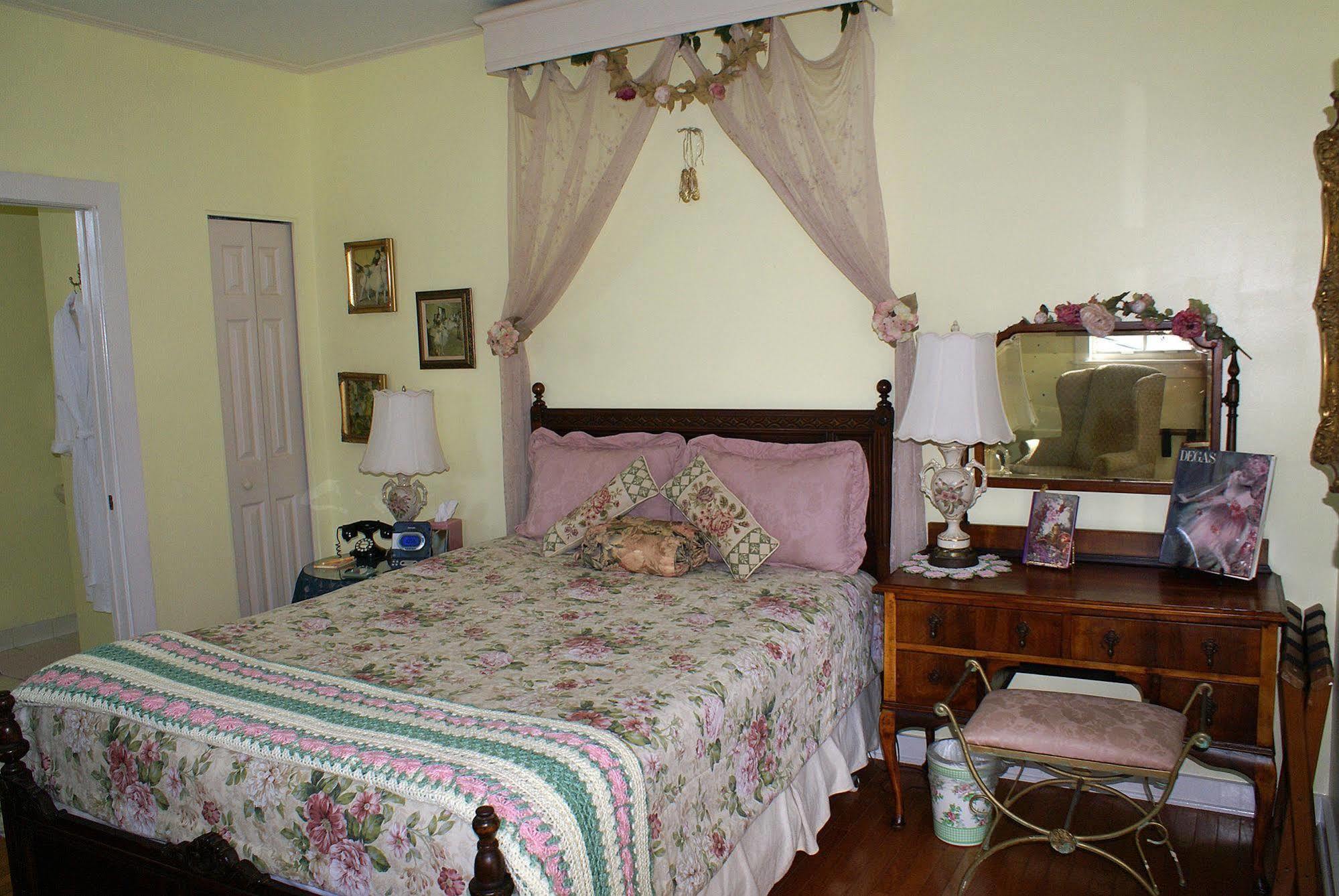 Sabal Palm House Bed And Breakfast Lake Worth Beach Kültér fotó
